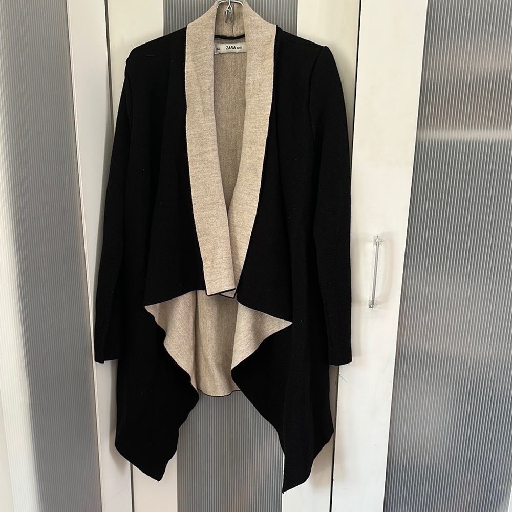 Zara knit Black and Cream Women's cardigan Sweater